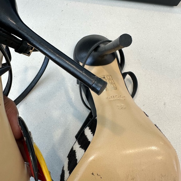 Gucci Zebra Calf Skin sling back heels - Picture 6 of 12